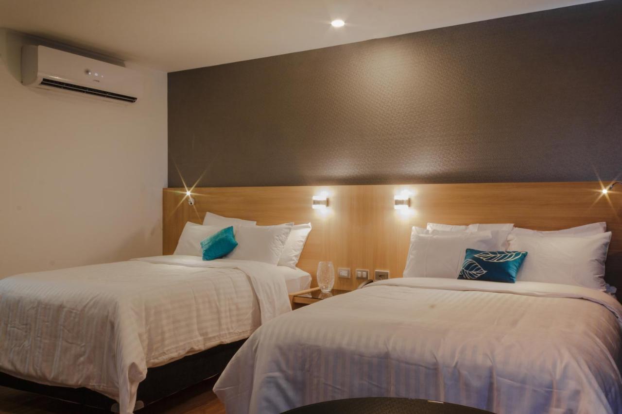 Hotel Kavia Монтеррей Экстерьер фото