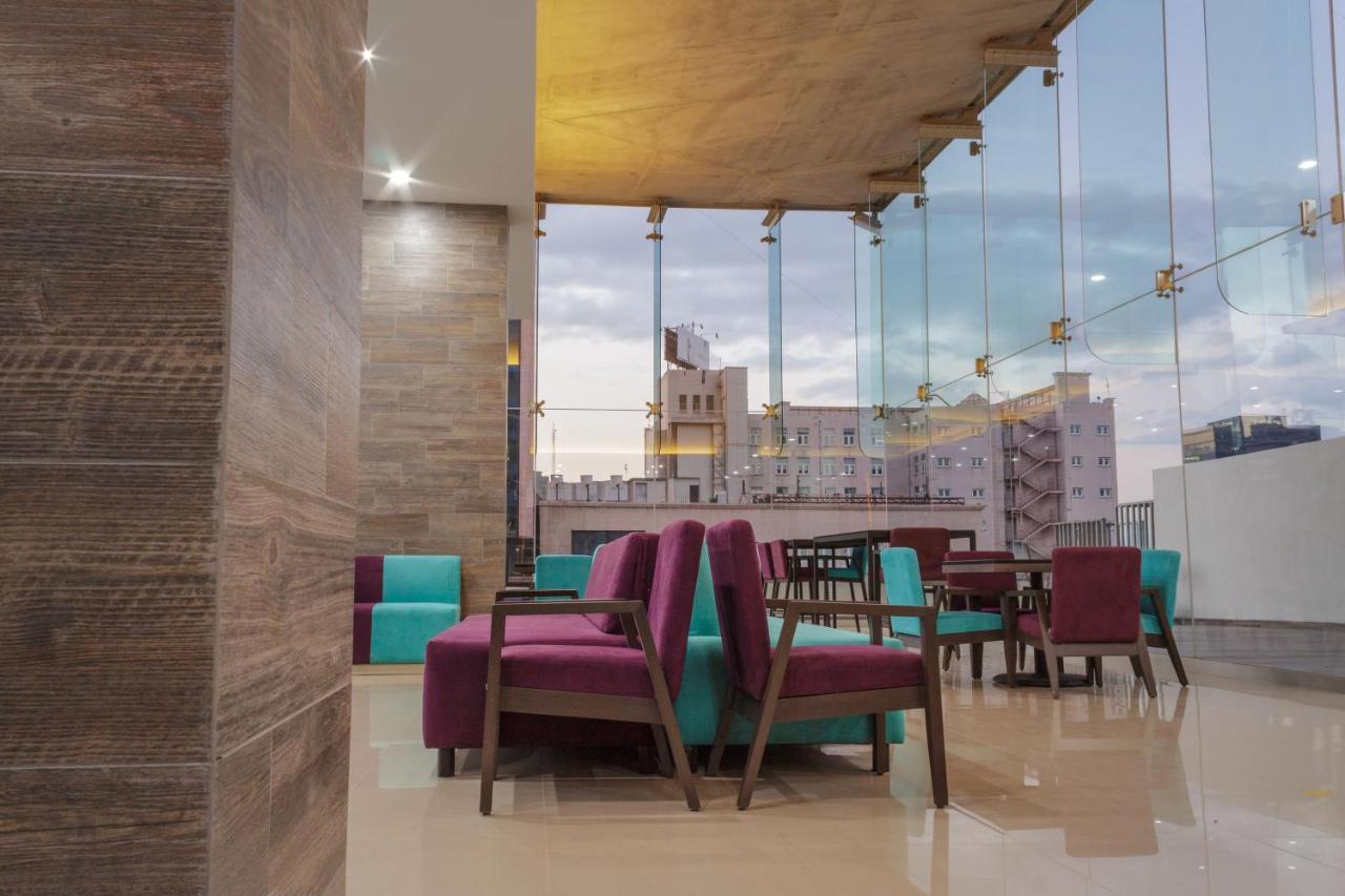 Hotel Kavia Монтеррей Экстерьер фото