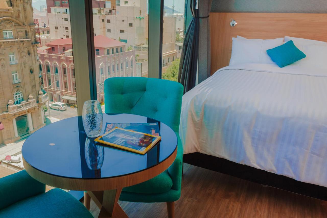 Hotel Kavia Монтеррей Экстерьер фото