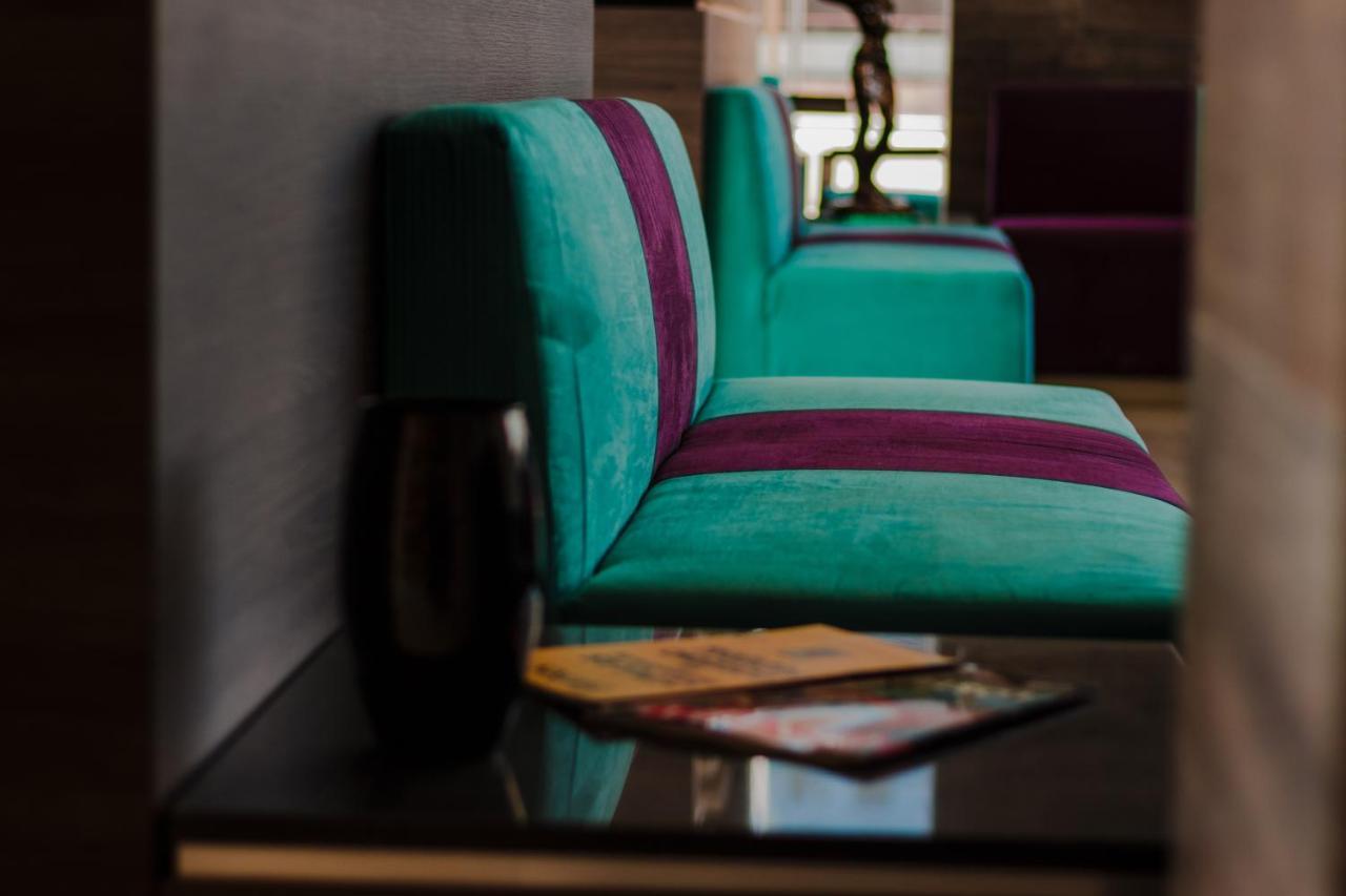 Hotel Kavia Монтеррей Экстерьер фото