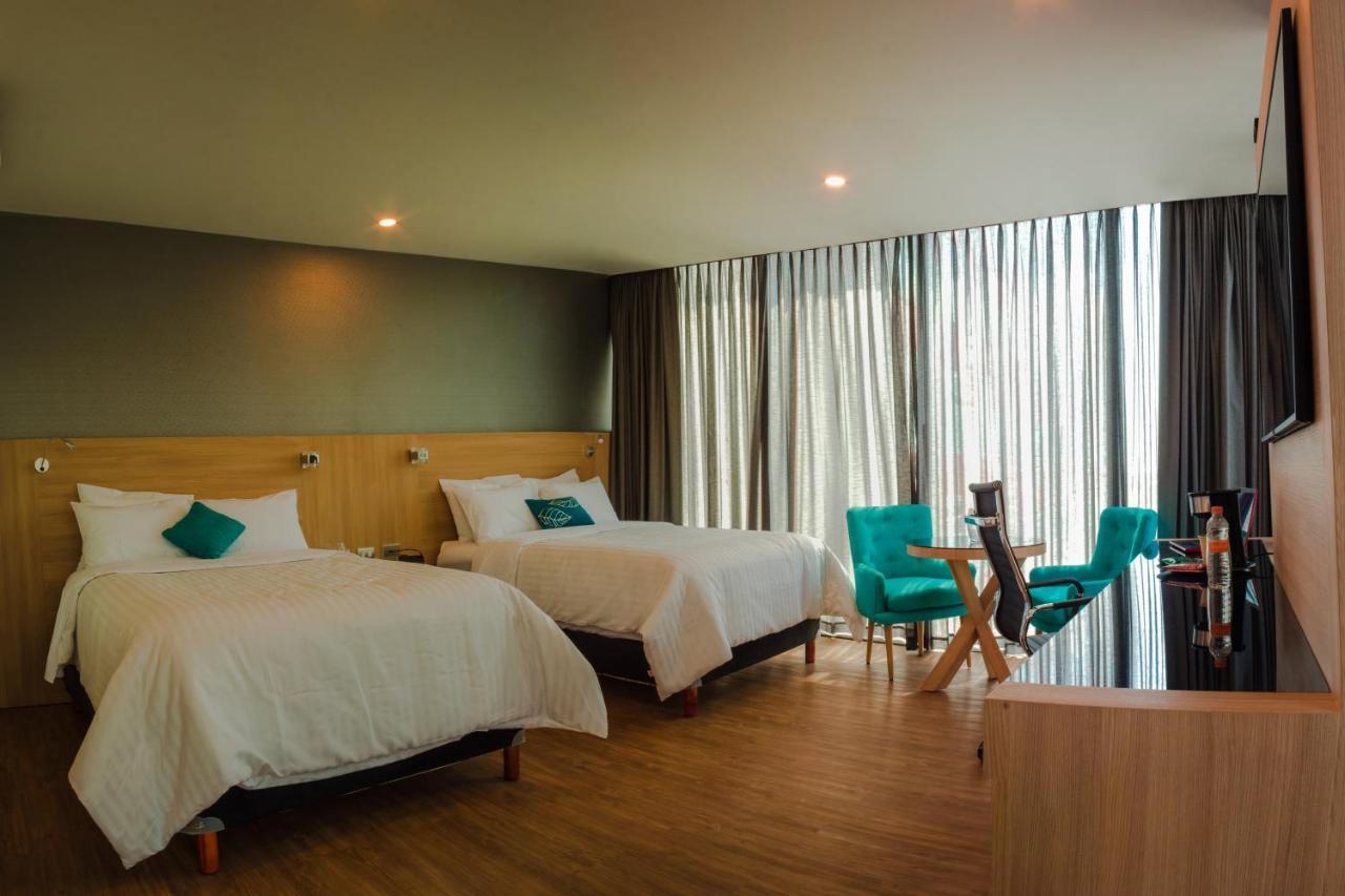Hotel Kavia Монтеррей Экстерьер фото