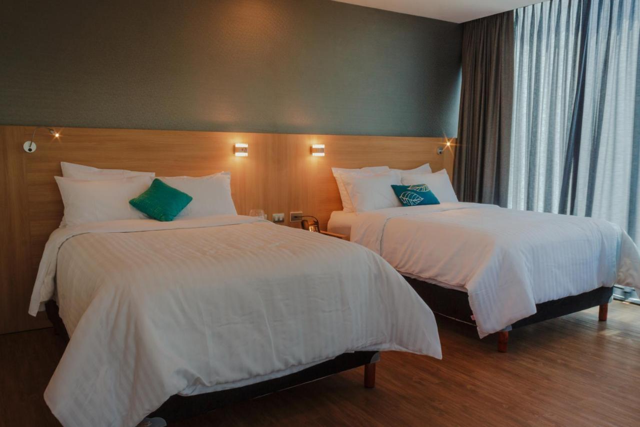 Hotel Kavia Монтеррей Экстерьер фото